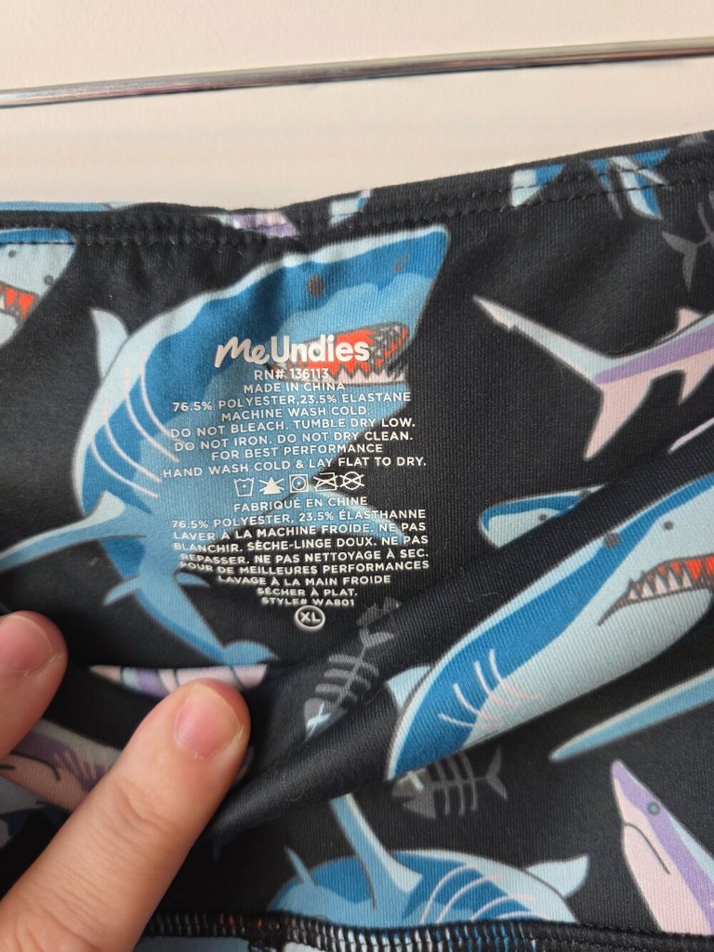 MeUndies Shark Print Side Pocket Leggings - XL - Picture 3 of 4